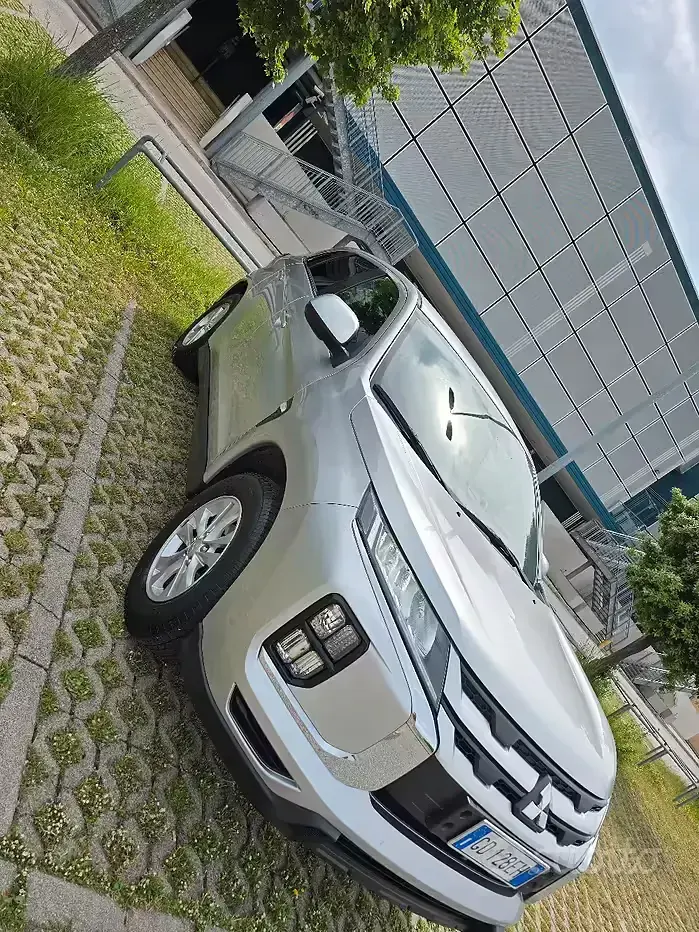 Usata Mitsubishi ASX 150 CV (110 kW) 2021 Grigio SUV