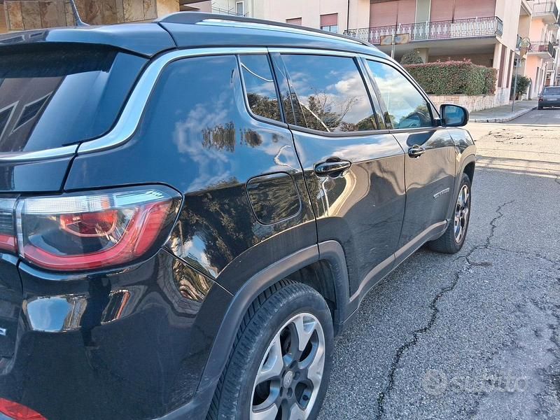 Usata Jeep Compass Limited 140 CV (102 kW) 2017 Nero SUV