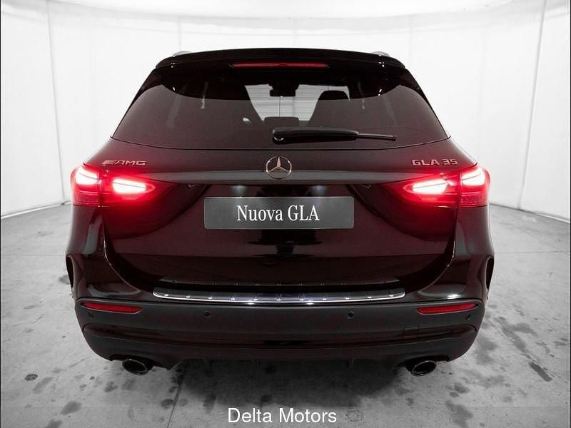 Nuova Mercedes GLA35 AMG AMG 306 CV (225 kW) 2026 Nero SUV