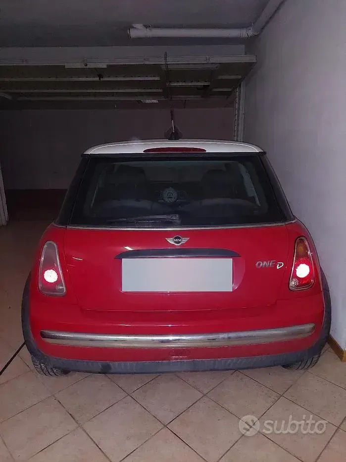 Usata Mini One D 75 CV (55 kW) 2004 Rosso Utilitaria