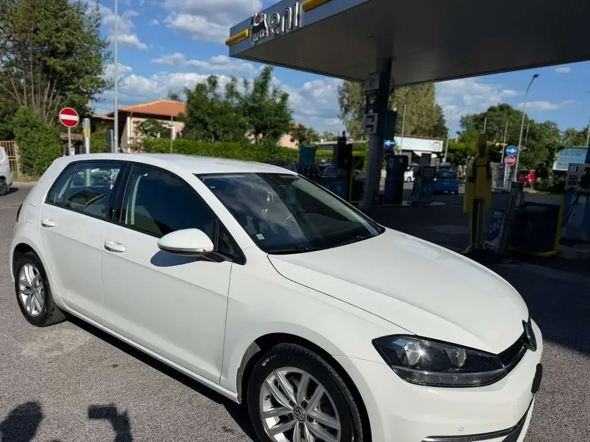 Usata VW Golf VII Executive 116 CV (85 kW) 2019 Bianco Berlina