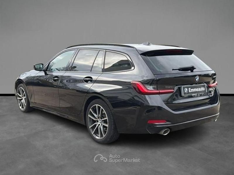 Usata BMW 318 150 CV (110 kW) 2024 Nero Berlina