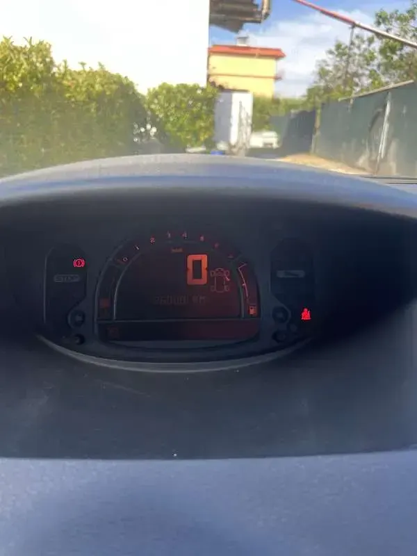 Usata Renault Grand Modus Expression 75 CV (55 kW) 2010 Monovolume
