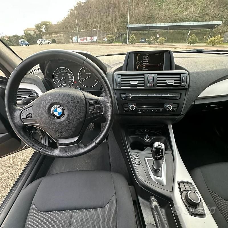 Usata BMW 118 143 CV (105 kW) 2014 Grigio Utilitaria