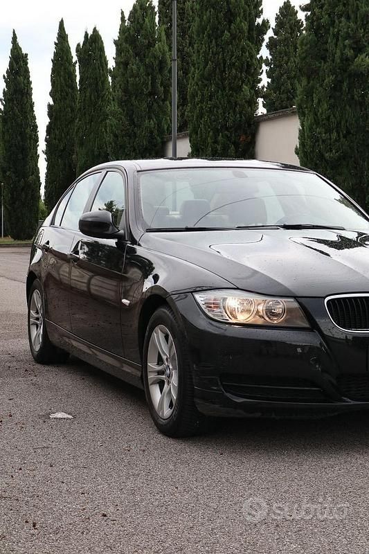 Usata BMW 316 116 CV (85 kW) 2009 Nero Berlina