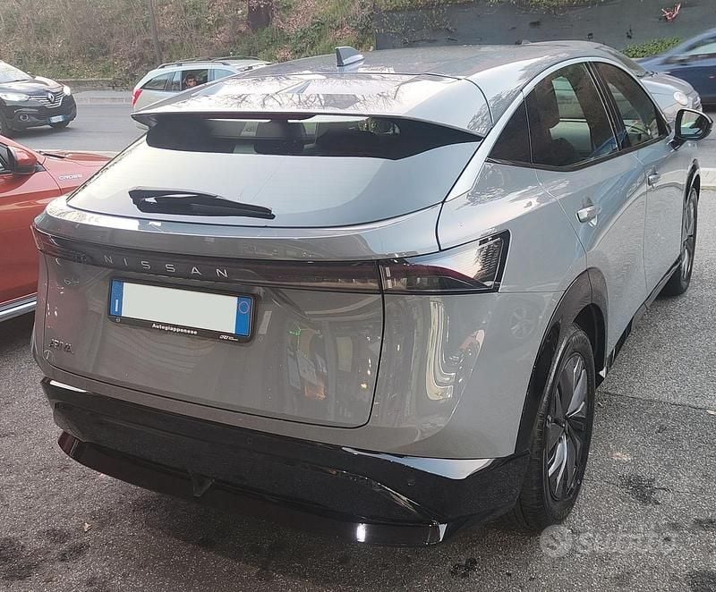 Usata Nissan Ariya 44 kW (61 CV) 2024 Grigio SUV