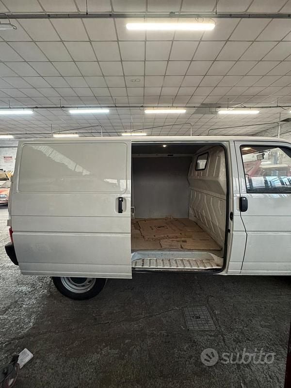 Usata VW T4 75 CV (55 kW) 1993 Bianco Furgone