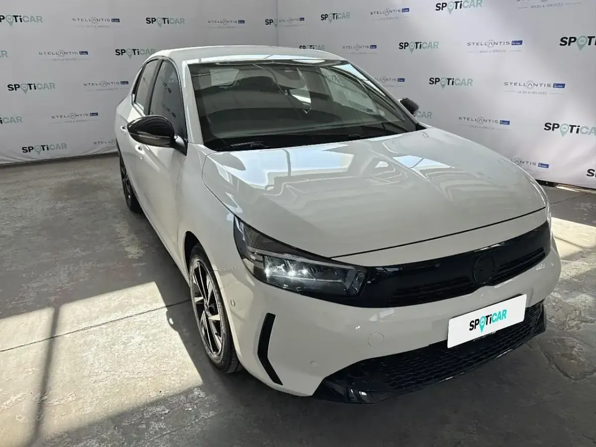 Usata Opel Corsa 101 CV (74 kW) 2025 Bianco Utilitaria
