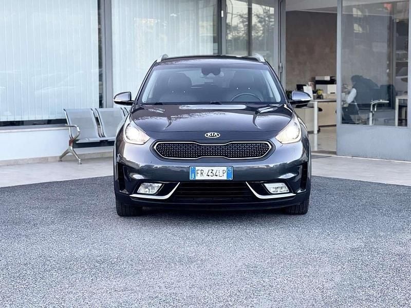 Usata Kia Niro 105 CV (77 kW) 2018 Grigio SUV