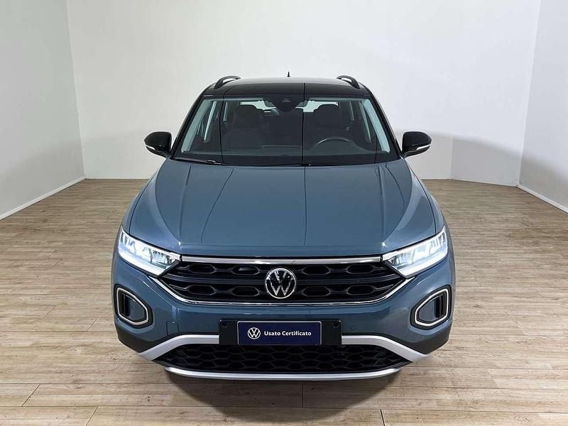 Usata VW T-Roc Life 150 CV (110 kW) 2023 Petroleum blue SUV
