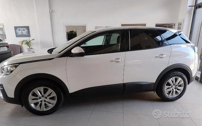 Usata Peugeot 3008 131 CV (96 kW) 2020 Bianco SUV