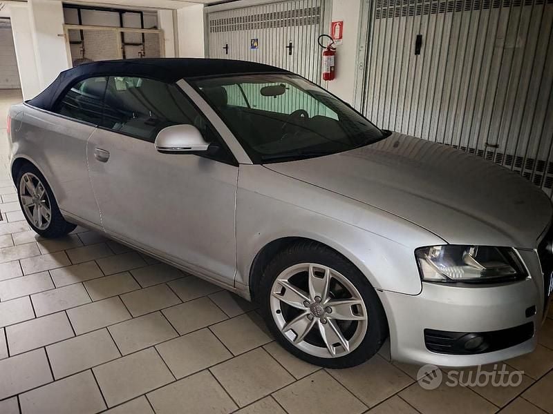 Usata Audi A3 Cabriolet 140 CV (102 kW) 2010 Grigio Cabrio