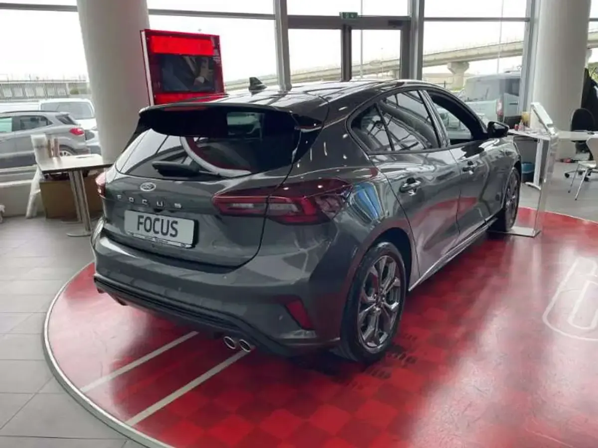 Nuova Ford Focus ST-Line 125 CV (91 kW) 2026 Magnetic grey  Berlina