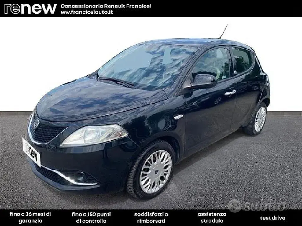 Usata Lancia Ypsilon Gold 69 CV (50 kW) 2017 Nero Utilitaria