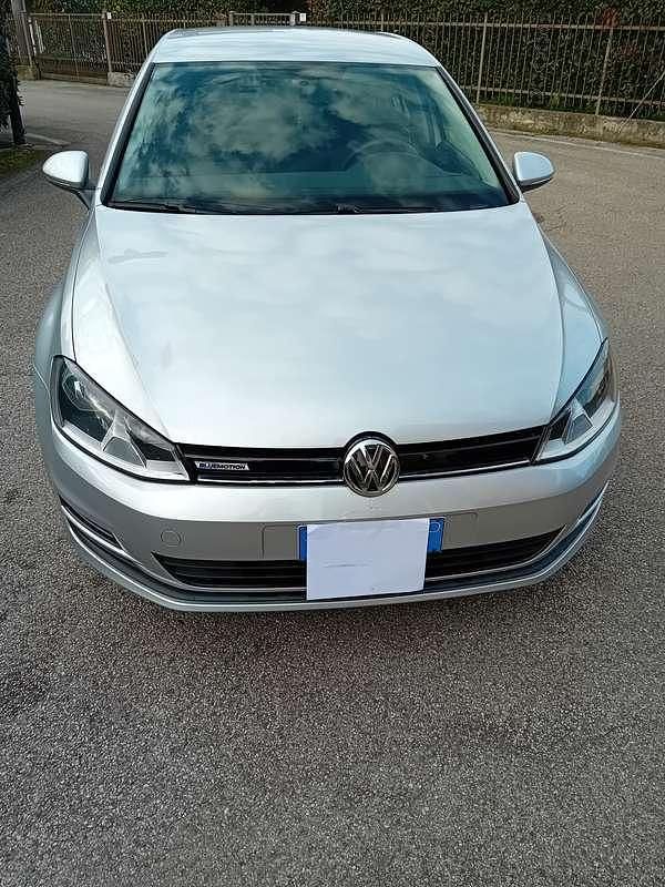 Usata VW Golf VII 110 CV (80 kW) 2015 Argento Berlina