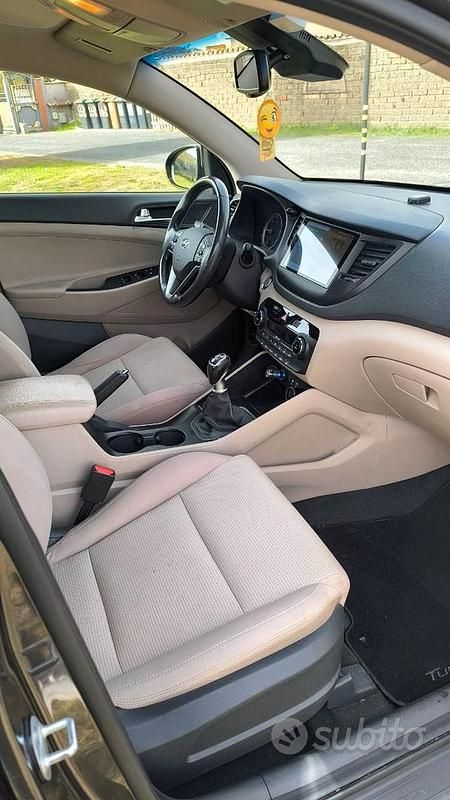 Usata Hyundai Tucson 116 CV (85 kW) 2017 Grigio SUV