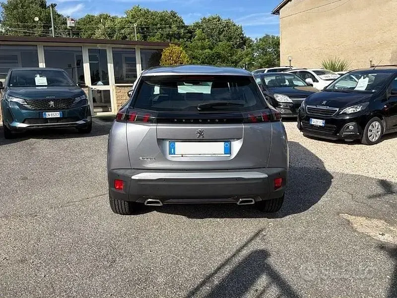 Usata Peugeot 2008 Active 131 CV (96 kW) 2021 Grigio SUV