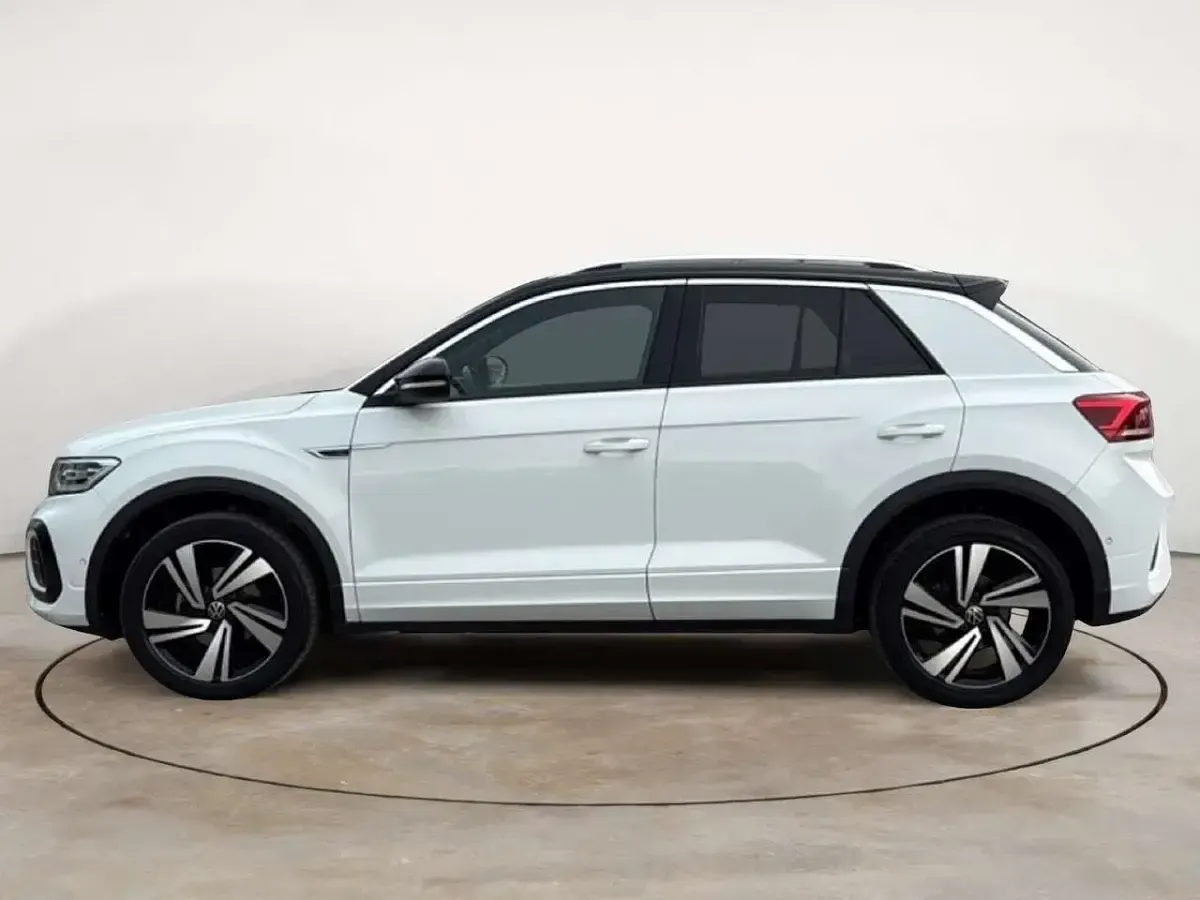 Usata VW T-Roc R-line 110 CV (80 kW) 2023 Bianco SUV