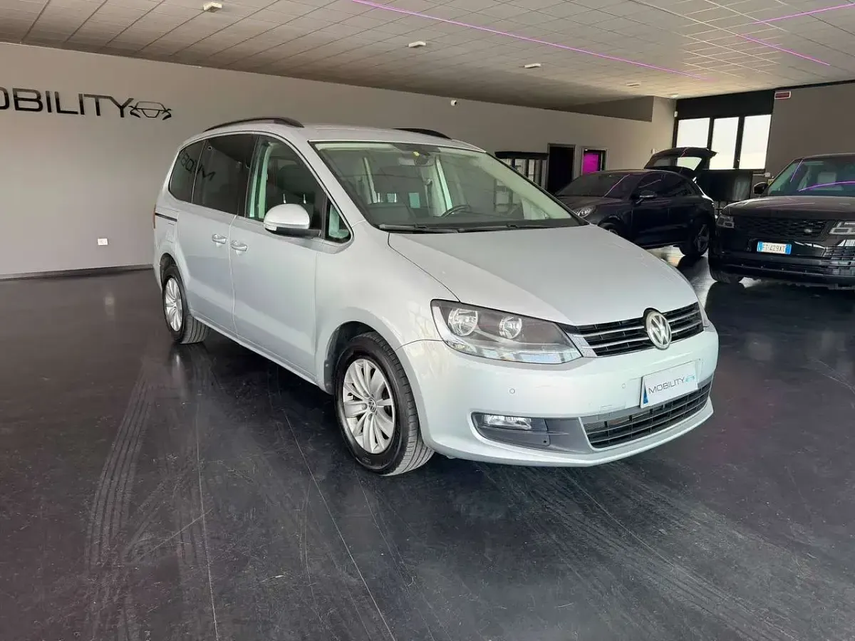 Usata VW Sharan Comfortline 150 CV (110 kW) 2016 Argento met Monovolume