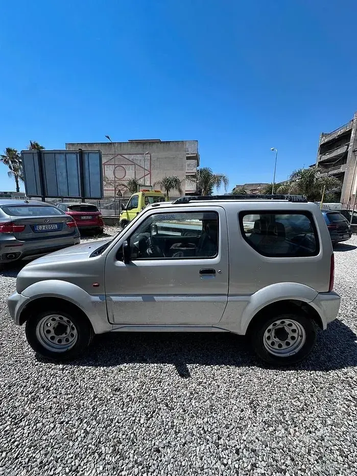 Usata Suzuki Jimny 80 CV (58 kW) 1999 Grigio SUV