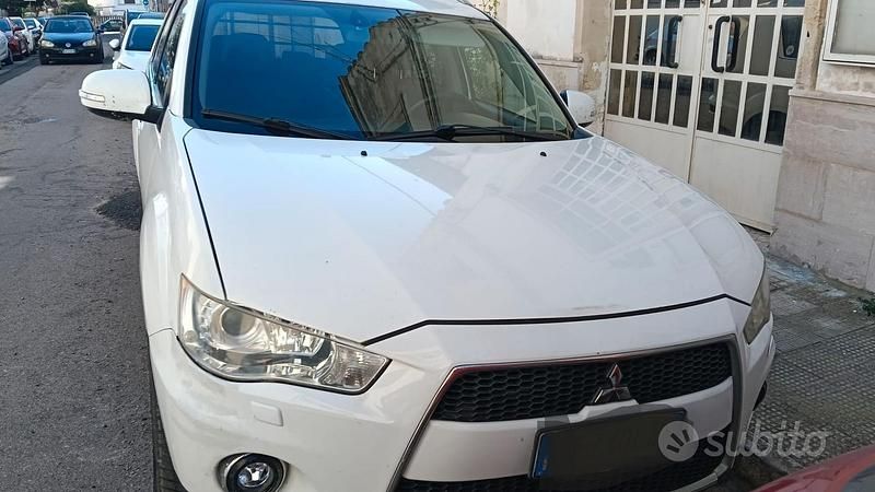 Usata Mitsubishi Outlander 2010 Bianco SUV