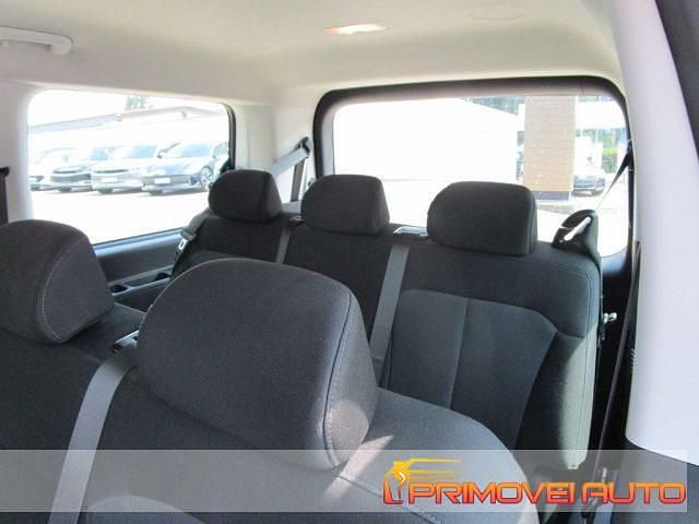 Usata Hyundai Staria 2023 Nero Monovolume