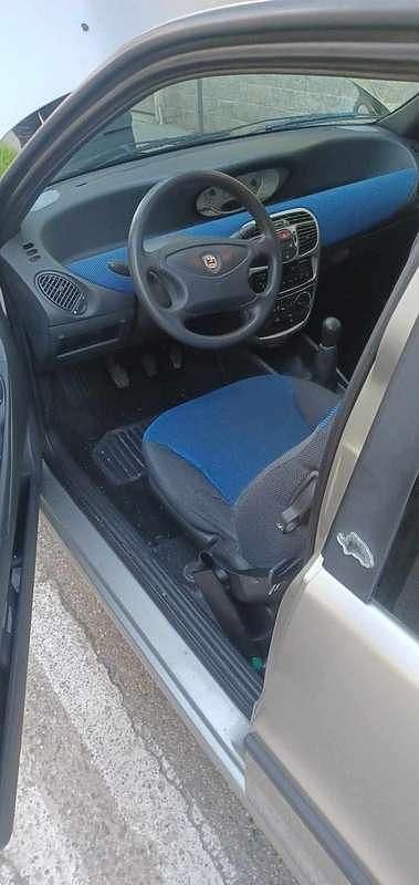 Usata Lancia Ypsilon 54 CV (39 kW) 1999 Grigio Utilitaria