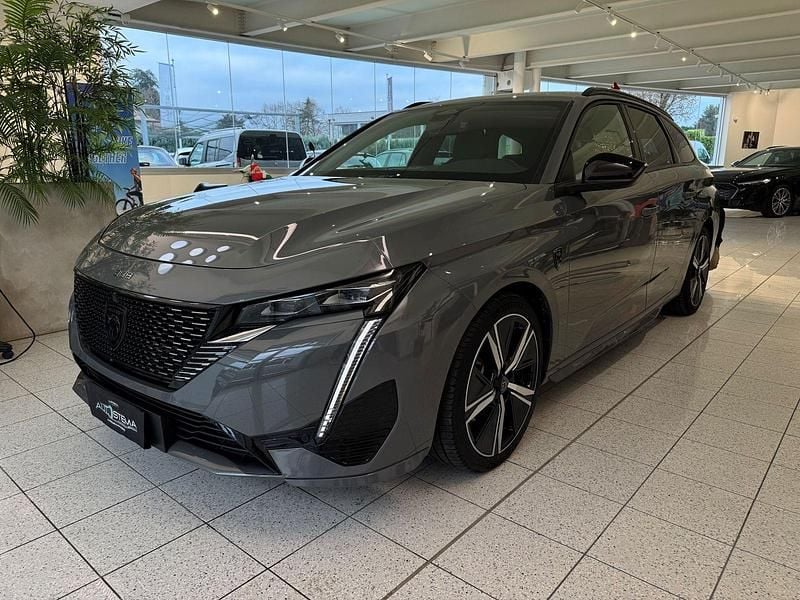 Usata Peugeot 308 GT 131 CV (96 kW) 2024 Grigio selenium Station wagon
