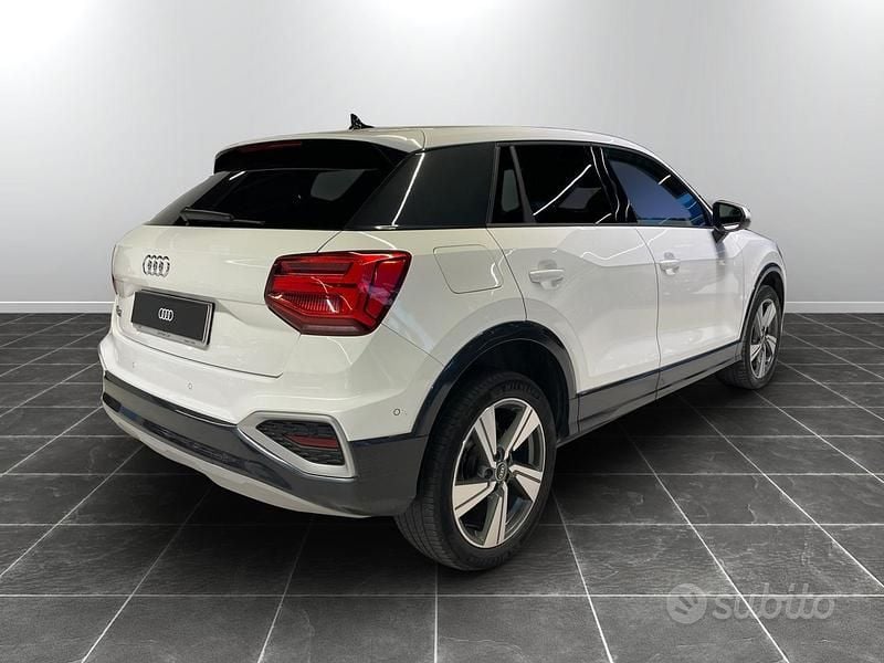 Usata Audi Q2 Advanced 116 CV (85 kW) 2022 Bianco SUV