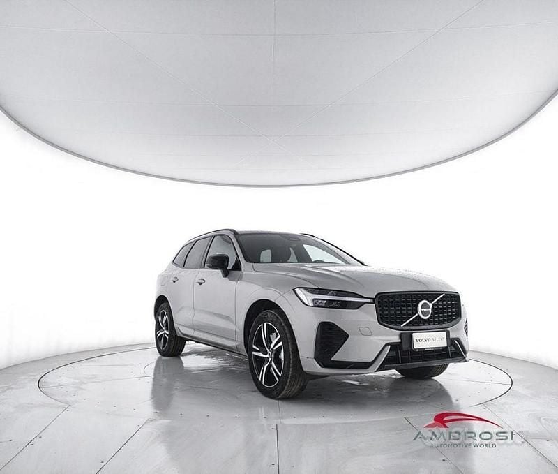 Usata Volvo XC60 R-Design 197 CV (144 kW) 2022 Grigio SUV