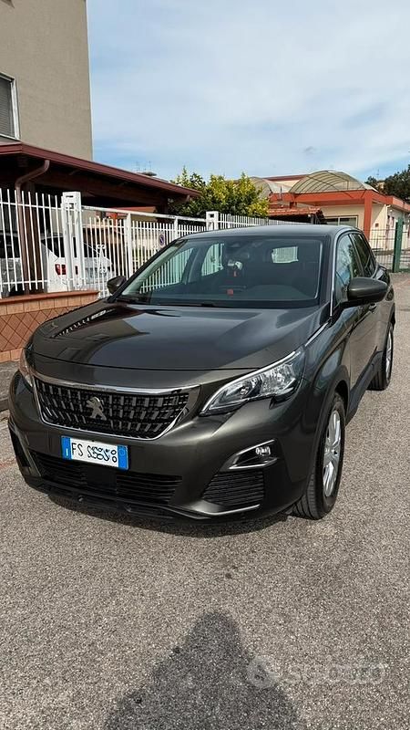 Usata Peugeot 3008 S 130 CV (95 kW) 2018 Grigio SUV