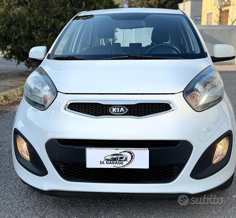 Usata Kia Picanto 69 CV (50 kW) 2012 Bianco Utilitaria