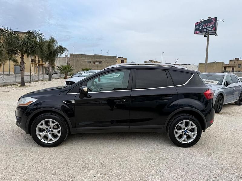 Usata Ford Kuga Titanium 140 CV (102 kW) 2011 Nero SUV