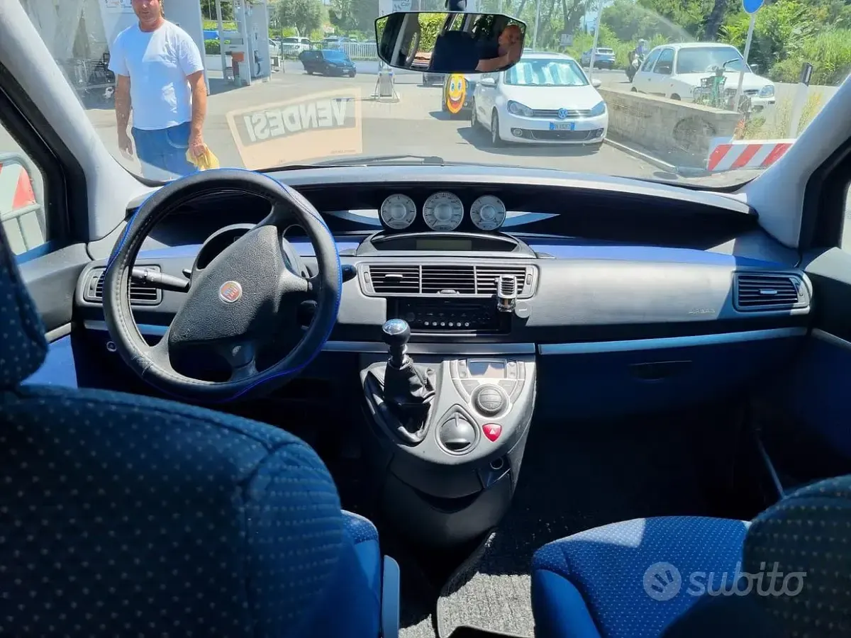Usata Fiat Ulysse 109 CV (80 kW) 2008 Bluazzurro Monovolume