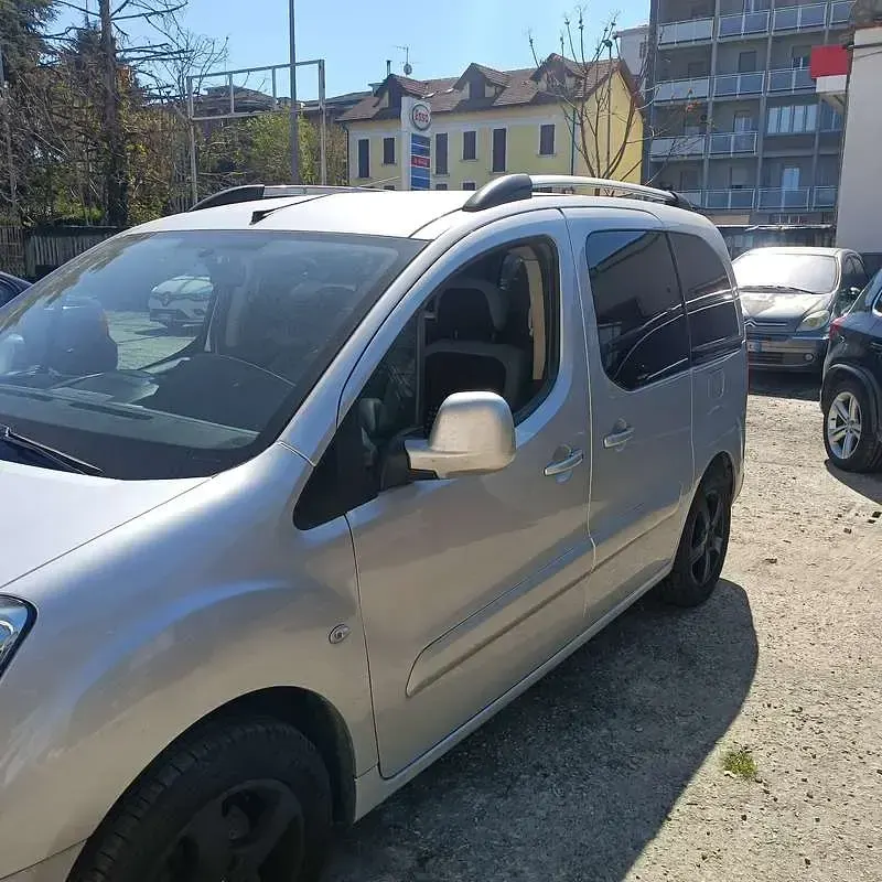 Usata Citroën Berlingo XTR 120 CV (88 kW) 2012 Argento Monovolume