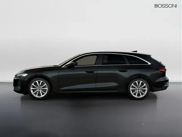 Usata Audi A5 Advanced 204 CV (150 kW) 2025 Nero mythos metallizzato Station wagon