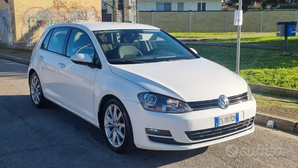Usata VW Golf Comfortline 105 CV (77 kW) 2013 Bianco SUV