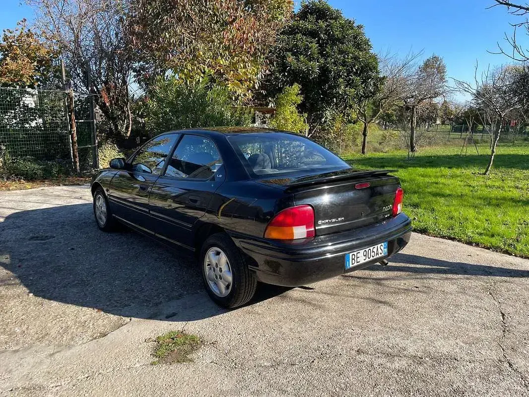 Usata Chrysler Neon 116 CV (85 kW) 1999 Nero Berlina