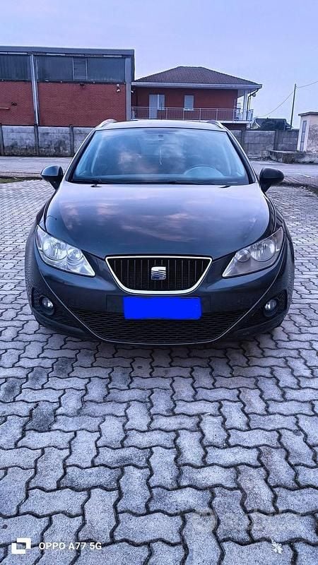 Usata Seat Ibiza 70 CV (51 kW) 2012 Marrone Berlina
