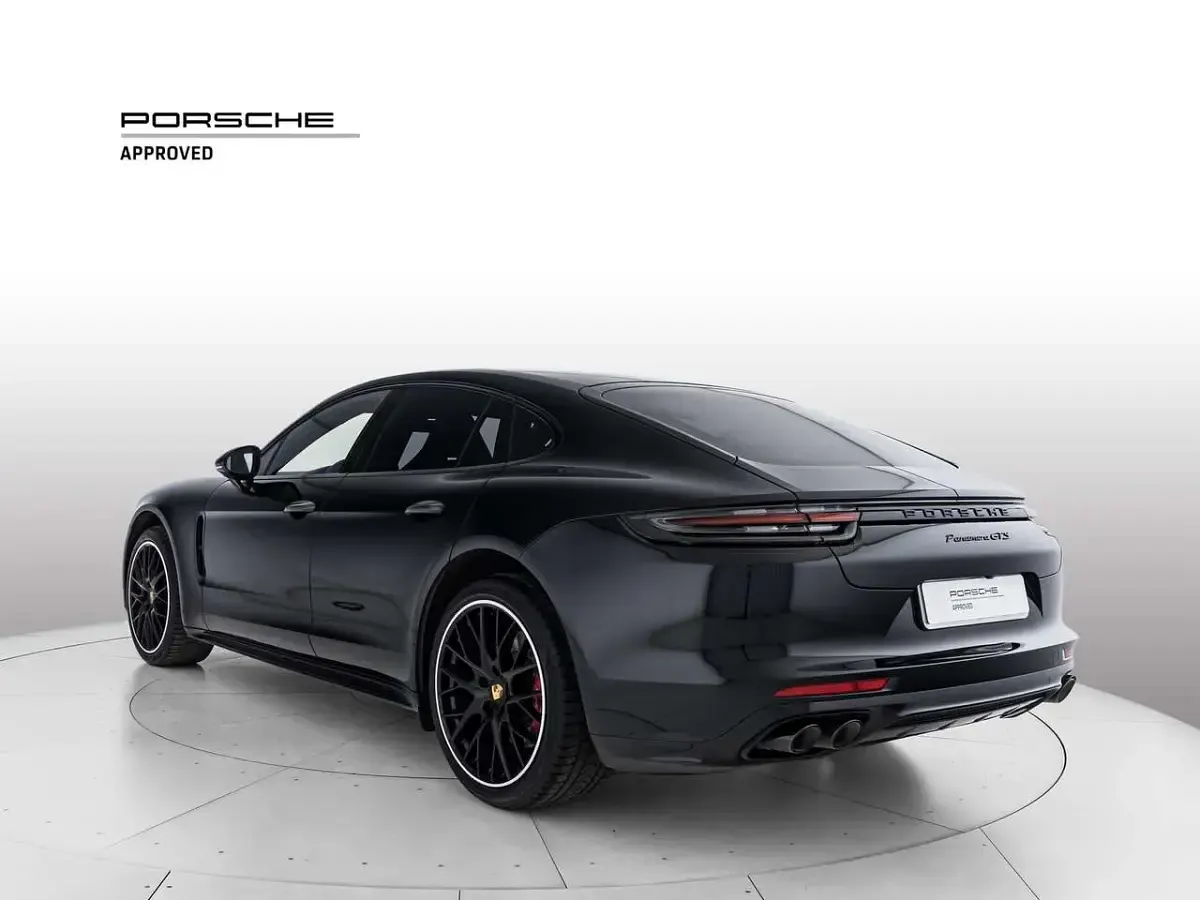 Usata Porsche Panamera 460 CV (338 kW) 2020 A1 nero Utilitaria