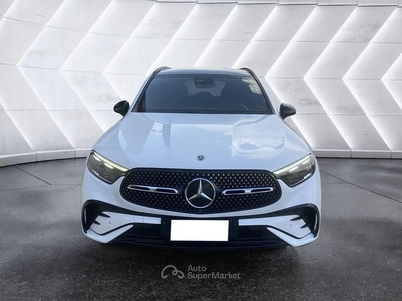 Usata Mercedes GLC220 AMG Line Premium Plus 197 CV (144 kW) 2023 Bianco SUV