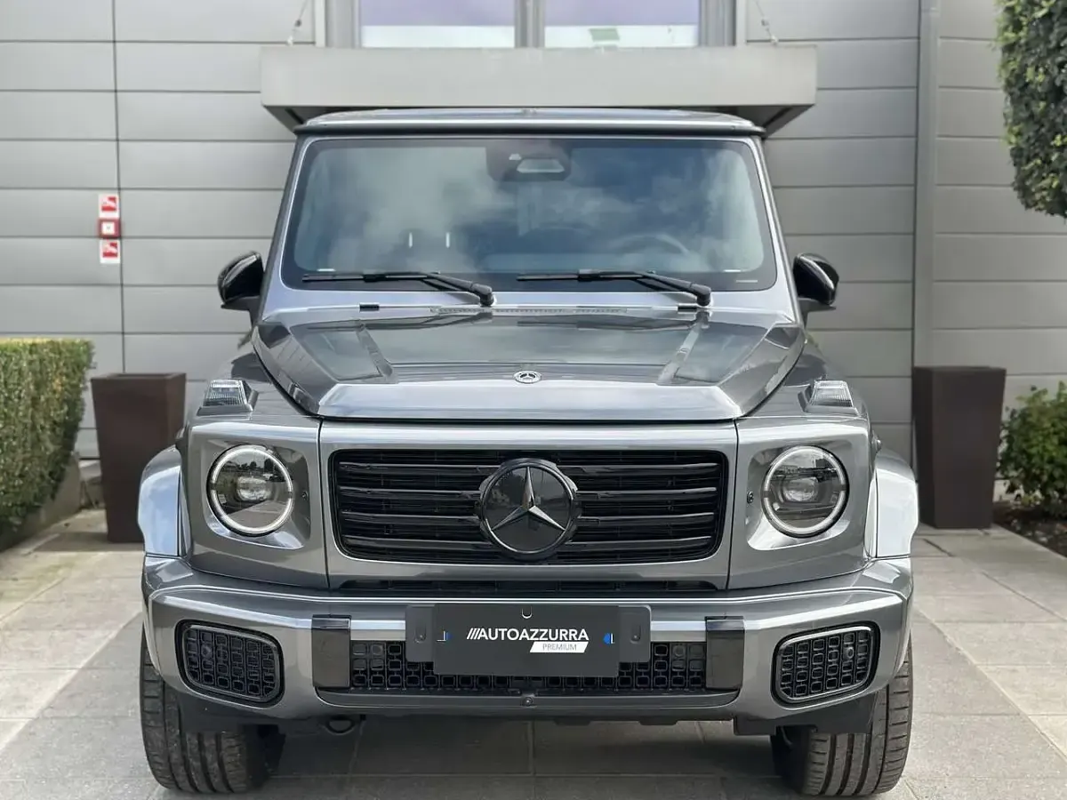 Neu Mercedes G450 AMG line 367 PS (269 kW) 2025 Grau SUV