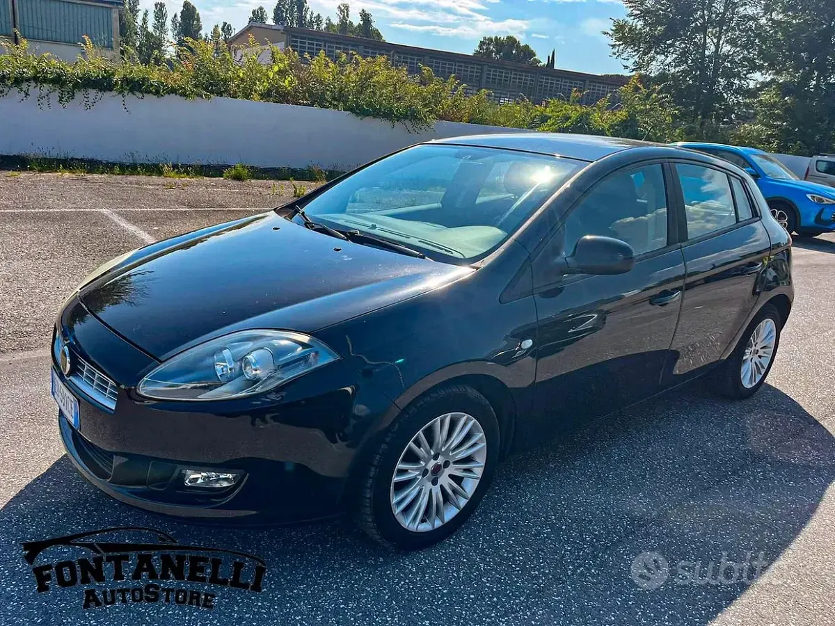 Usata Fiat Bravo Emotion 90 CV (66 kW) 2010 Nero Utilitaria