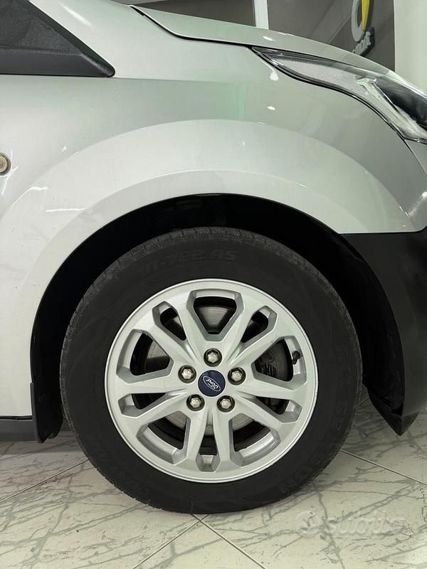 Usata Ford Tourneo Connect Titanium 120 CV (88 kW) 2019 Grigio Monovolume