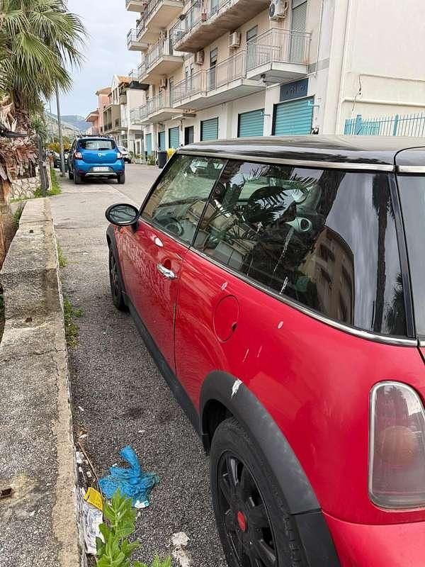 Usata Mini One D 75 CV (55 kW) 2004 Rosso Utilitaria