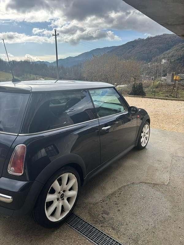 Usata Mini One D 88 CV (64 kW) 2006 Bianco Utilitaria