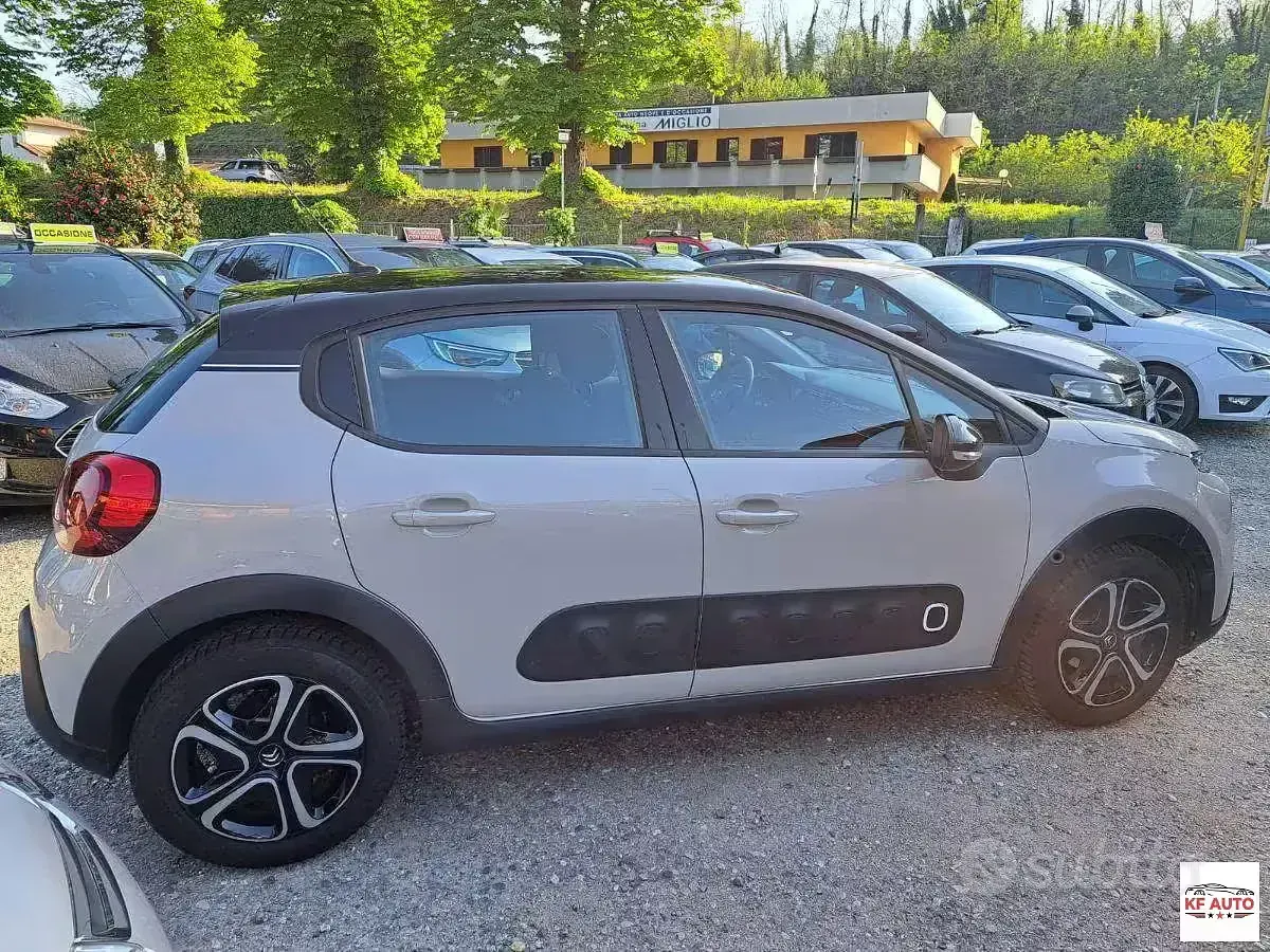 Używany Citroën C3 Shine 75 KM (55 kW) 2017 Szary Sedan/Limuzyna