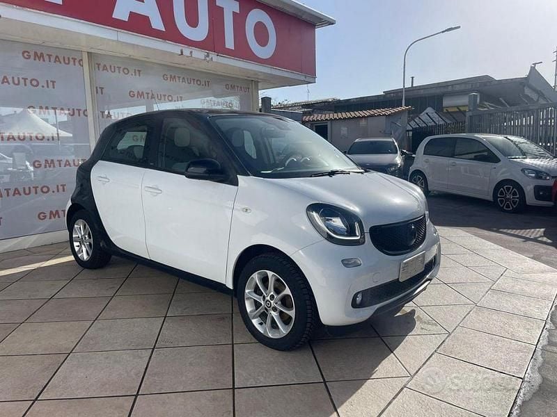 Usata Smart ForFour Prime 90 CV (66 kW) 2018 Bianco Utilitaria
