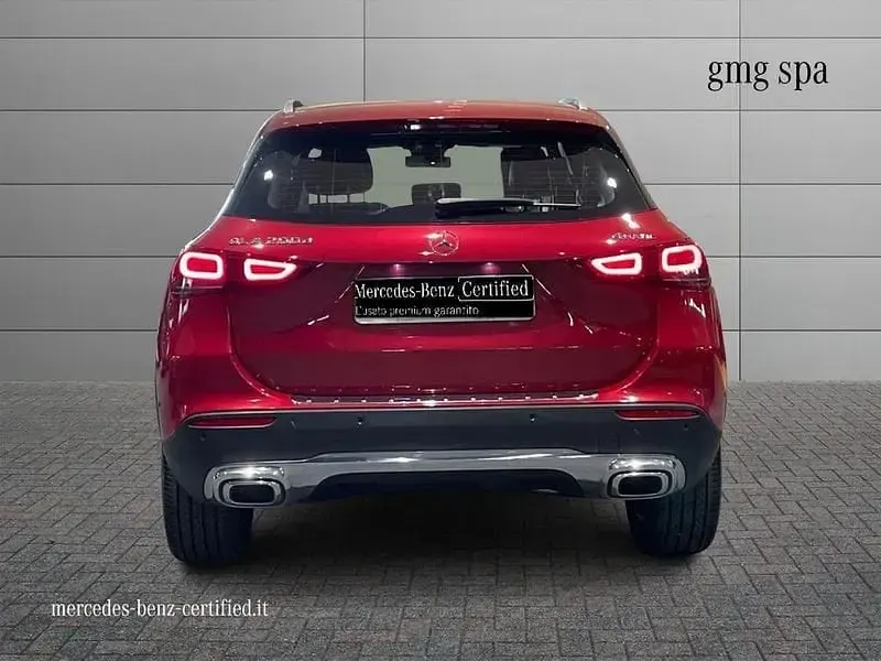 Usata Mercedes GLA200 150 CV (110 kW) 2022 Rosso SUV