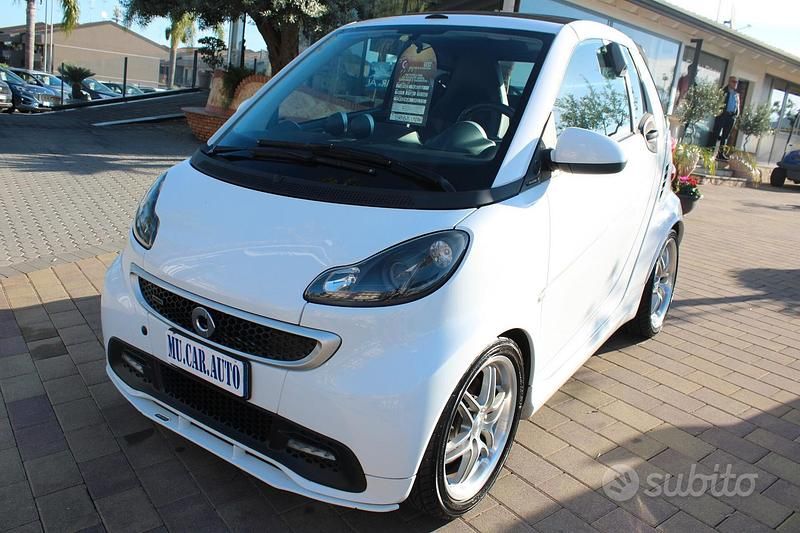 Bianco Usata 2013 Smart ForTwo Cabrio Brabus Xclusive Cabrio | 11.000 € (Buon prezzo) - Immagine 1/4